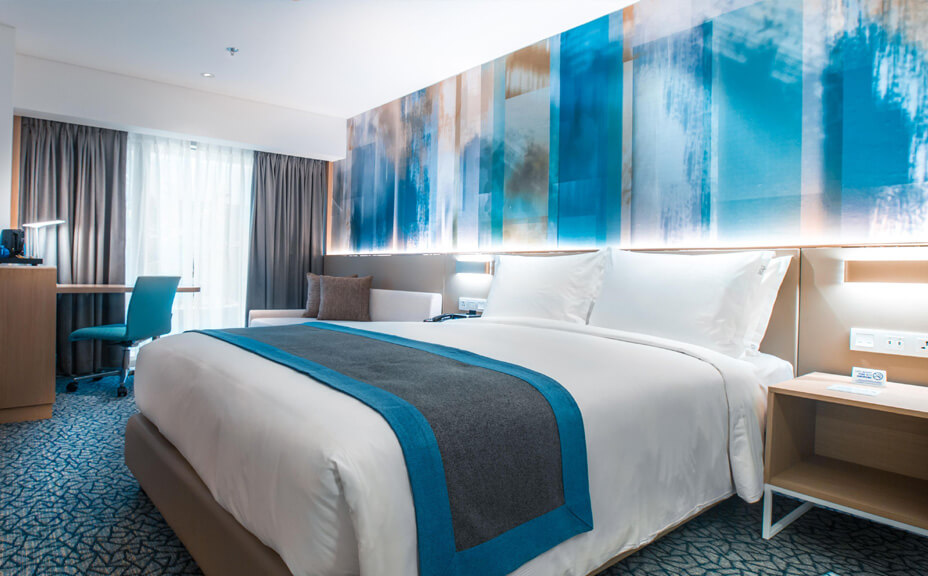 NWR Holiday Inn Express Room