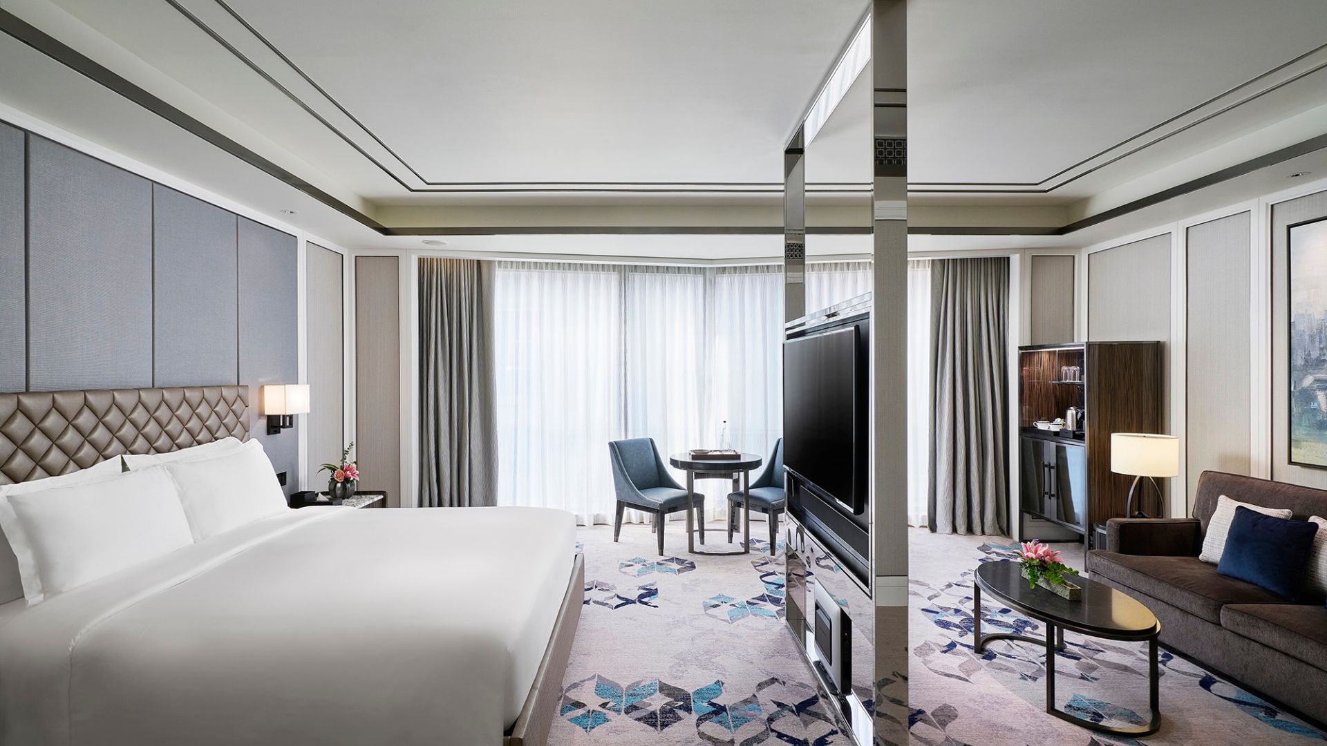 Deluxe Room at Hotel Okura Manila at Newport World Resorts