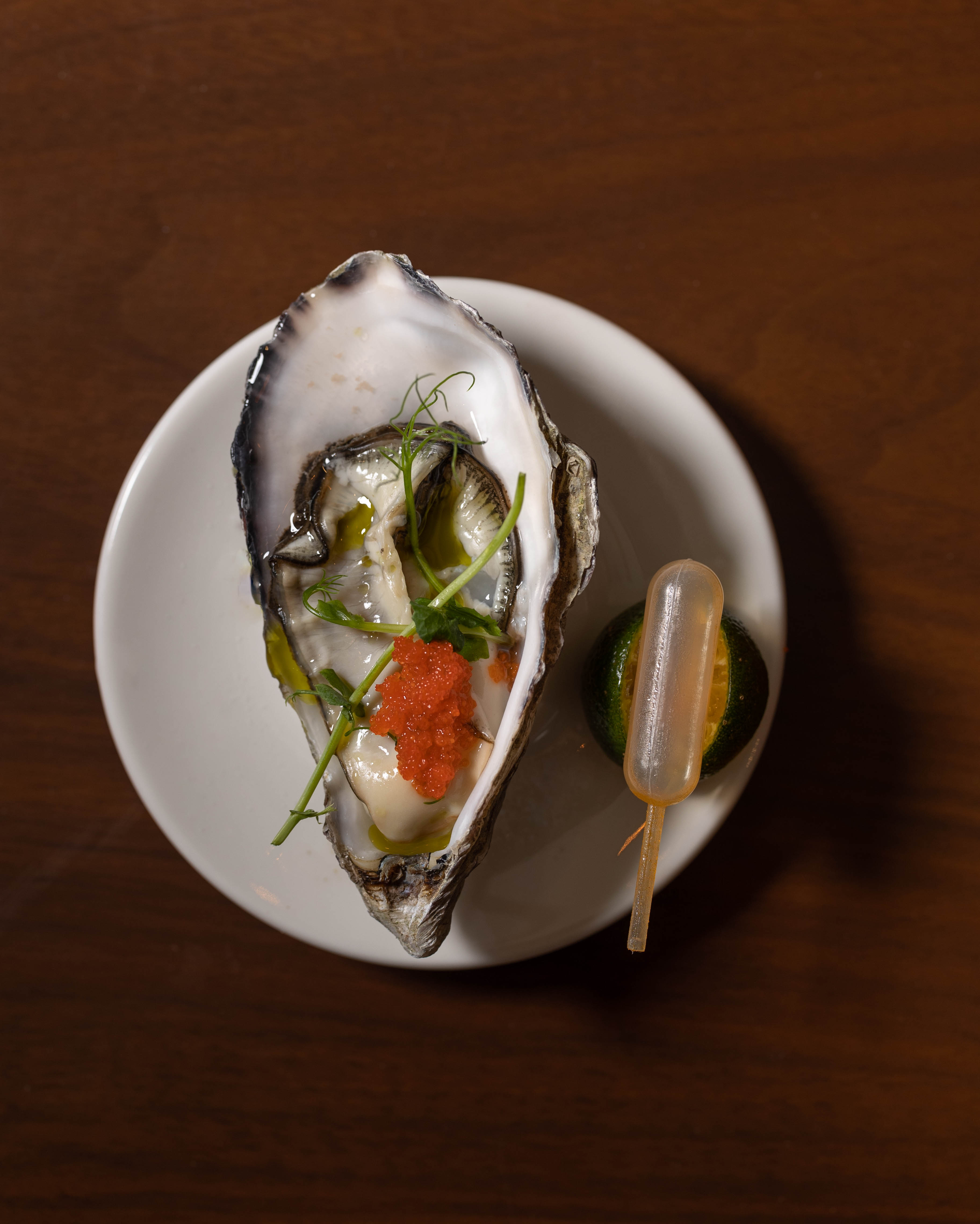 The first encounter The journey begins with Unang Pagkikita as the first course of Malamig na Sabaw at Talaba, a chilled oyster and sinigang broth. Brine and gentle acidity meet with restraint, echoing the excitement of a first meeting, with curiosity lingering as initial impressions begin to take shape.