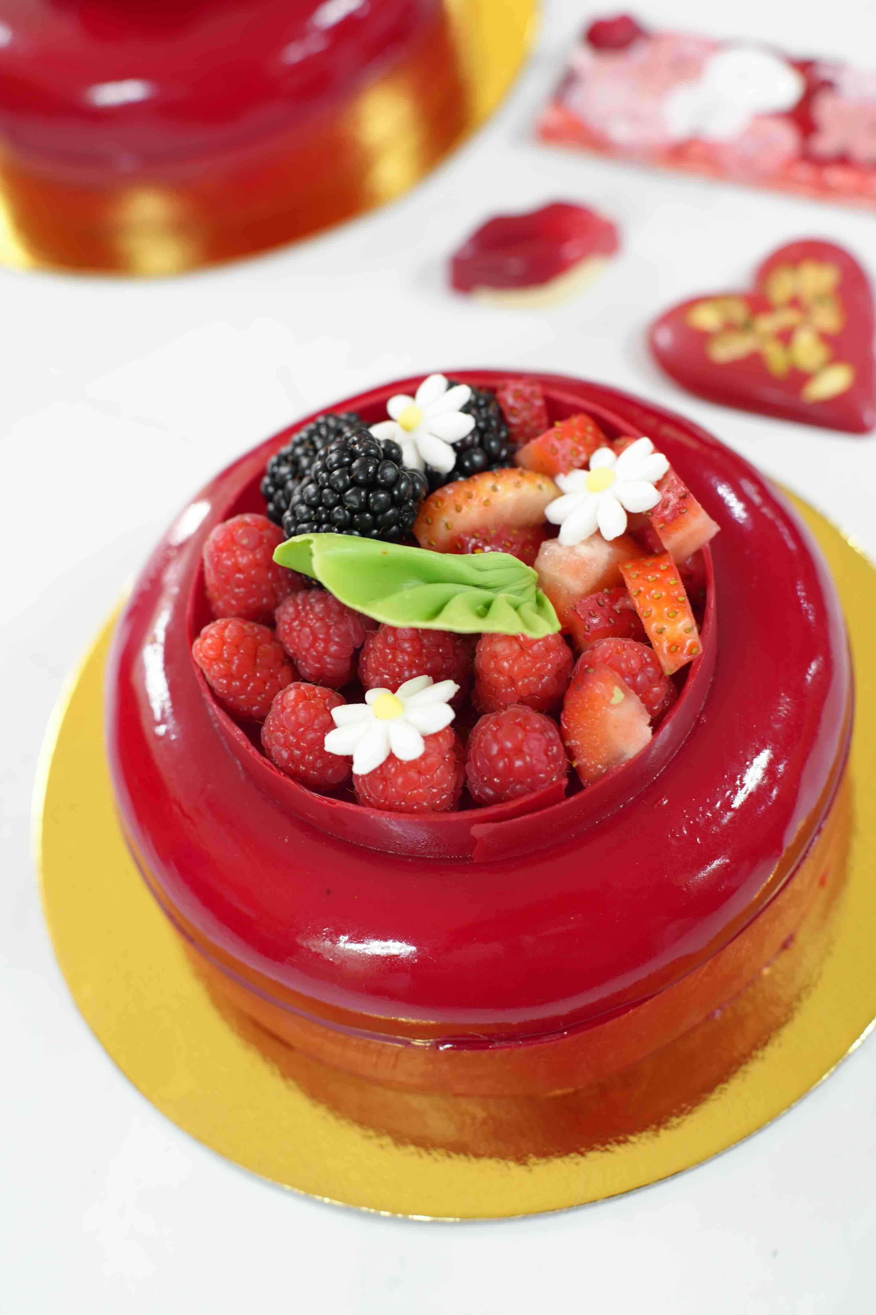 Valentine’s cake at Marriott Café Bakery, Manila Marriott Hotel at Newport World Resorts