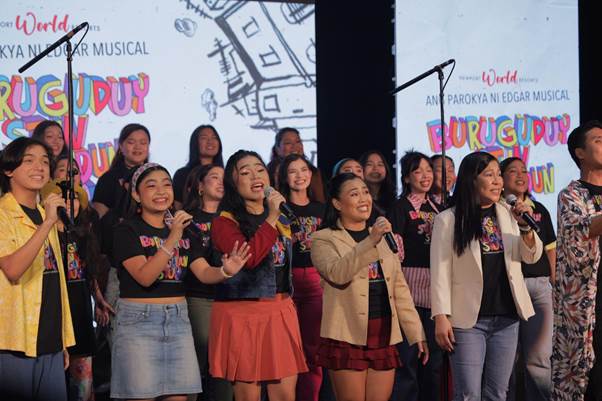 The cast performs a medley of Parokya ni Edgar songs.