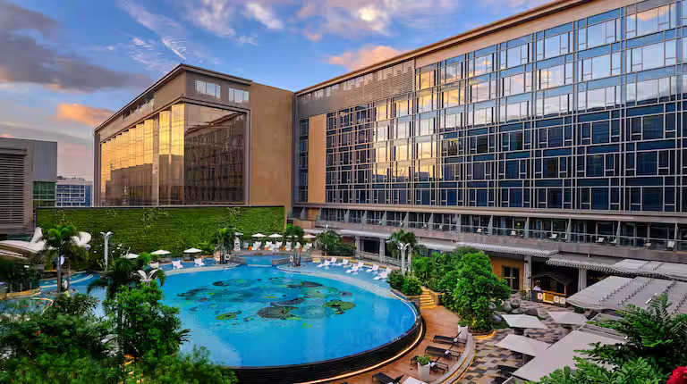 Outdoor pool in Hilton Manila